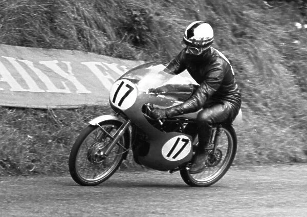 Dave Simmonds (Honda) leaves Ramsey Hairpin, 1966 50cc TT