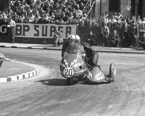 Terry Folwell & P M Knocker (Matchless) 1958 Sidecar TT