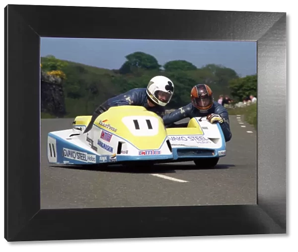 Lars Schwartz & Leif Gustavsson (LGMY Ireson) 1987 Sidecar TT