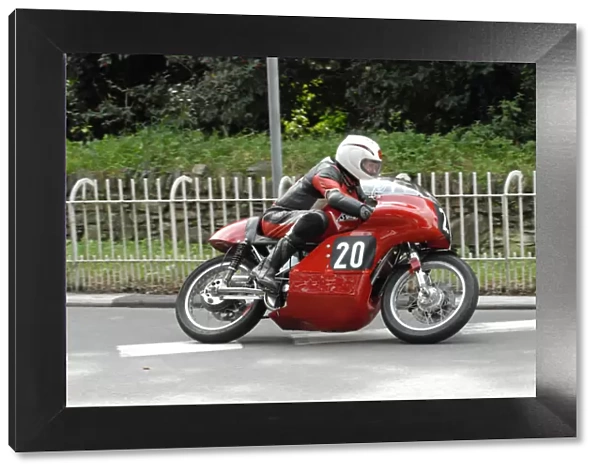 Keith Dixon (Seeley) 2009 Classic TT