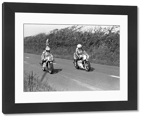 Graham Cannell (10) & Dave Raybon (Yamaha) 1981 Jurby Road