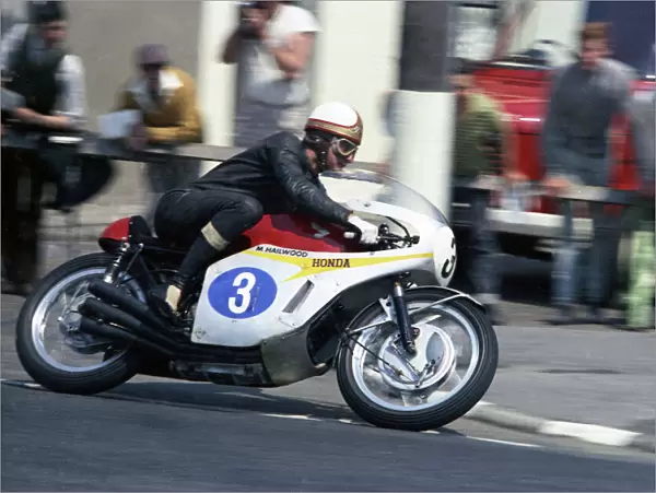 Mike Hailwood leaves Ramsey: 1967 Junior TT