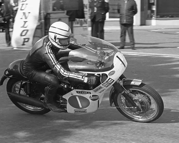 Ray Pickrell (Triumph) 1972 Production TT