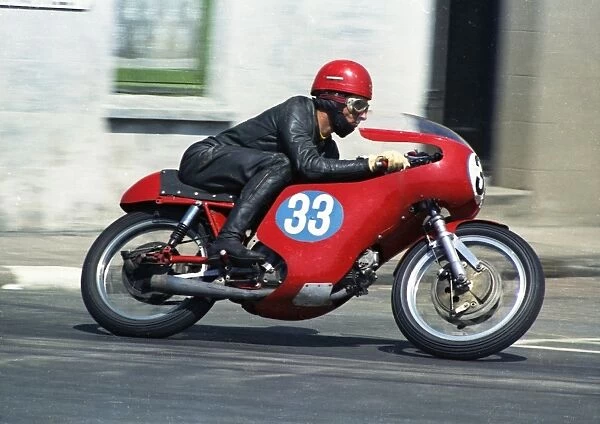 Angelo Bergamonti (Aermacchi) 1969 Junior TT