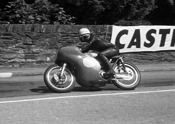 Bob McIntyre (AJS) 1960 Junior TT
