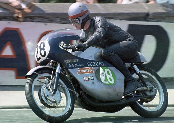 Eddy Johnson (Crooks Suzuki) 1969 Lightweight TT