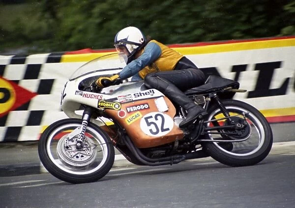 Hugh Evans (Hughes Triumph) at Quarter Bridge: 1974 F750 TT