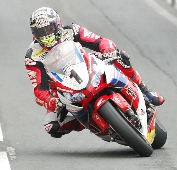 John McGuinness (Honda) 2016 Superbike TT