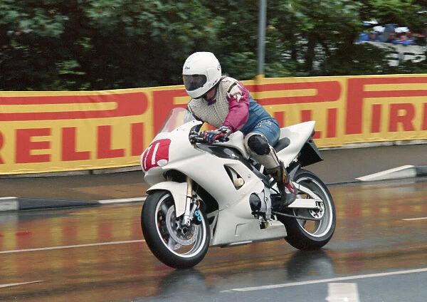 Mark Robinson (Yamaha) 2000 Production TT