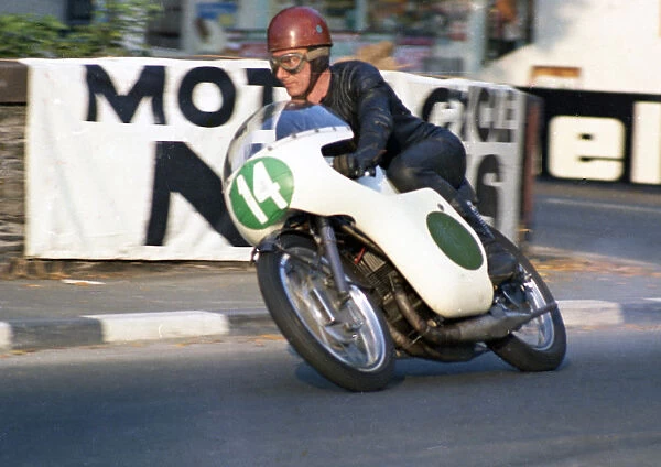 Ray Ashcroft (Yamaha) 1968 Lightweight Manx Grand Prix
