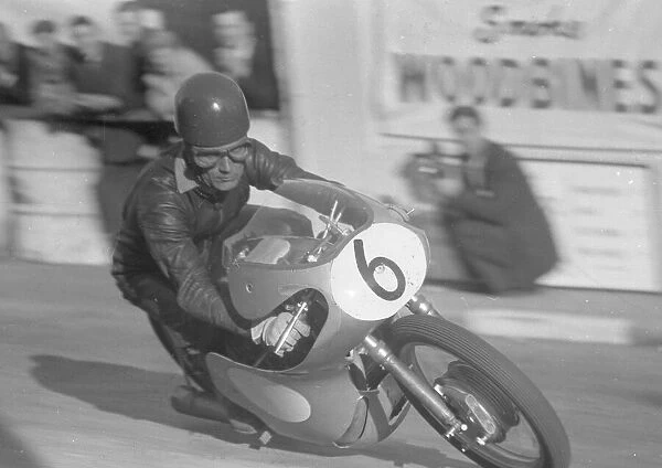 Romolo Ferri (Ducati) 1958 Ultra Lightweight TT
