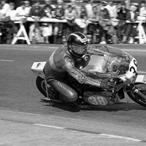 Andy Cooper (Yamaha) 1981 Junior Manx Grand Prix