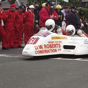 Bryan Pedder & Mark Adams (Shellbourne Honda) 1998 Sidecar TT