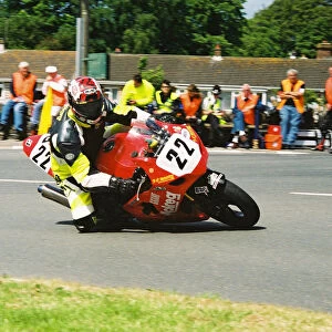 Colin Breeze (Suzuki) 2004 Formula One TT
