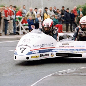 Dave Molyneux & Colin Hardman (Bregazzi Yamaha) 1989 Sidecar TT
