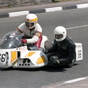 Derek Rumble & Alan Warner (Rumble Yamaha) 1979 Sidecar TT