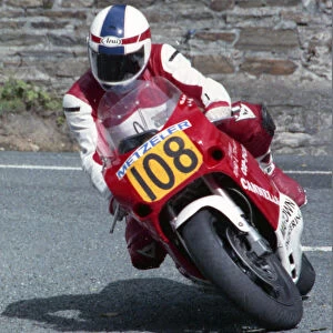 Eric Moore (Suzuki) 1990 Senior Manx Grand Prix