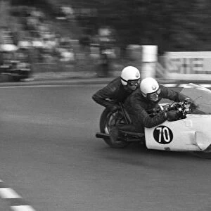 Eric Parkinson & R Philpot (Triumph) 1966 Sidecar TT