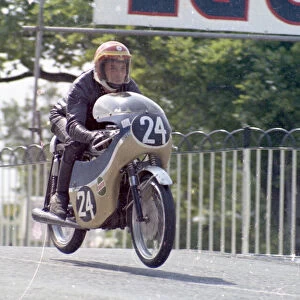 James Pearson (Honda) 1971 Ultra Lightweighta TT