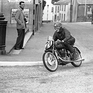 James Thomson (MV) 1954 Ultra Lightweight TT