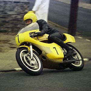 Ken Inwood (Yamaha) 1976 Senior Manx Grand Prix