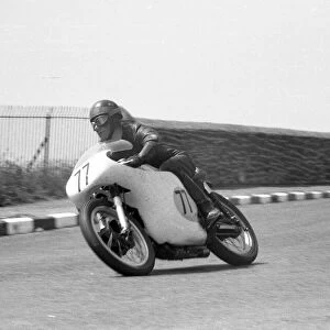 Peter Tomlinson (Norton) 1962 Senior TT