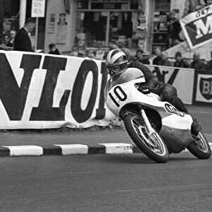 Phil Read (Yamaha) 1966 Ultra Lightweight TT