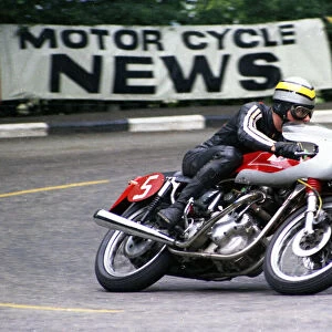 Ray Pickrell (Norton) 1968 Production 750 TT