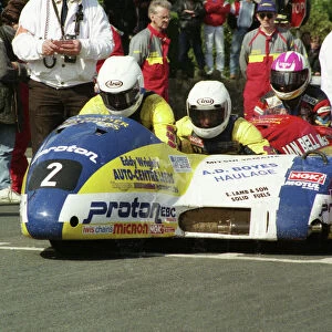 Rob Fisher leaves the line: 1995 Sidecar Race A