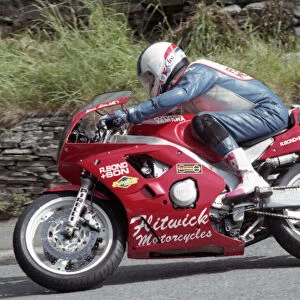 Steve Linsdell (Yamaha) 1993 Supersport 400 TT