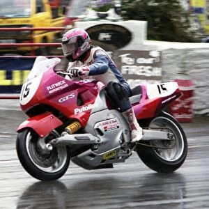 Steve Linsdell (Yamaha) 1994 Formula One TT