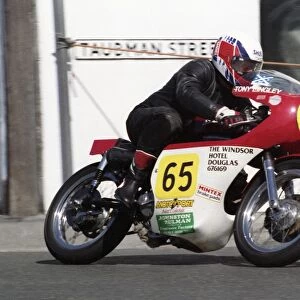 Tony Bingley (Seeley) 1993 Senior Classic Manx Grand Prix