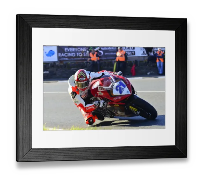 Framed Print : Peter Hickman (MV) 2015 Supersport TT Framed Print : Peter Hickman (MV) 2015 Supersport TT