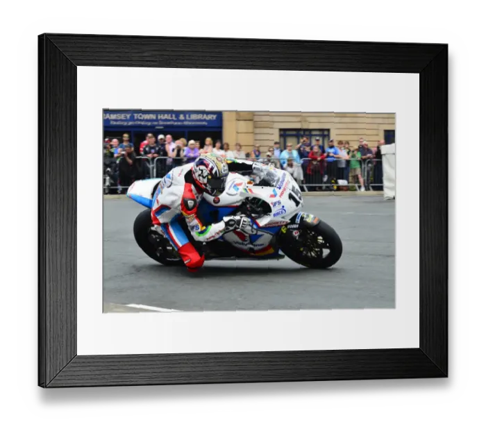 Framed Print : A fast Kneen Framed Print : A fast Kneen