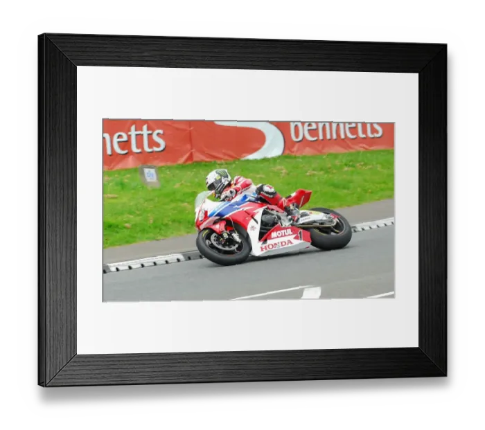Framed Print : Another Senior win for Mc Pint Framed Print : Another Senior win for Mc Pint