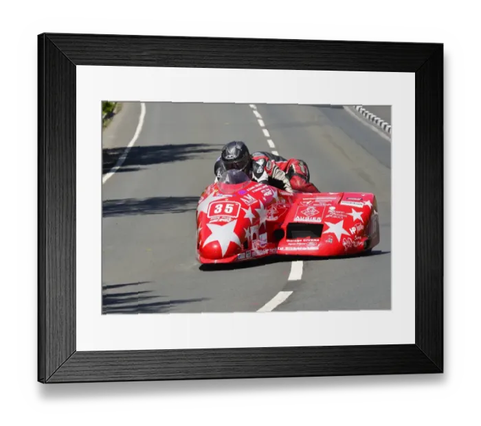 Framed Print : Estelle Leblond & Sebastien Lavorel Framed Print : Estelle Leblond & Sebastien Lavorel