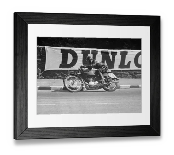 Framed Print : Dario Ambrosini (Benelli) at Braddan Bridge Framed Print : Dario Ambrosini (Benelli) at Braddan Bridge