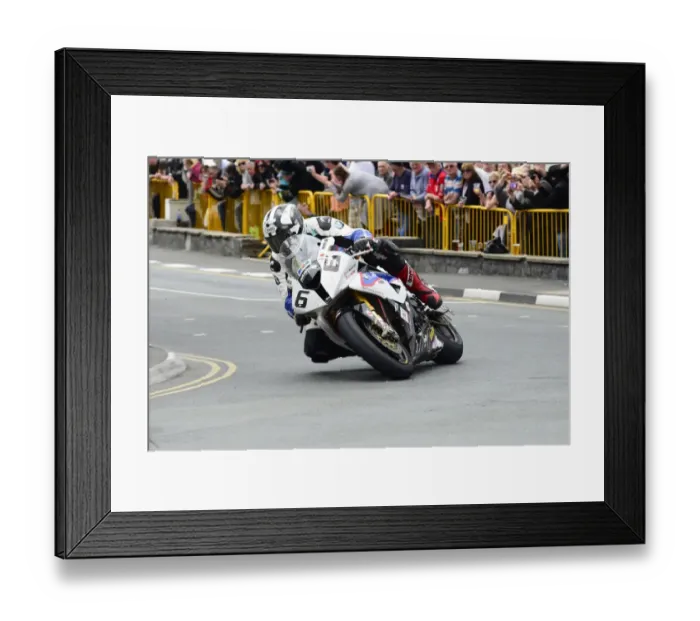 Framed Print : Michael Dunlop - 2014 Senior TT winner Framed Print : Michael Dunlop - 2014 Senior TT winner