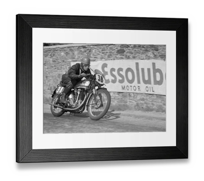 Framed Print : Roy Yates (Norton) at Cronk ny Mona: 1951 Senior Clubman TT Framed Print : Roy Yates (Norton) at Cronk ny Mona: 1951 Senior Clubman TT