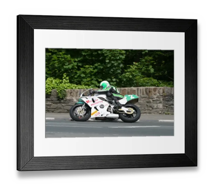 Framed Print : Richard Britton (Honda) 2003 Lightweight TT Framed Print : Richard Britton (Honda) 2003 Lightweight TT