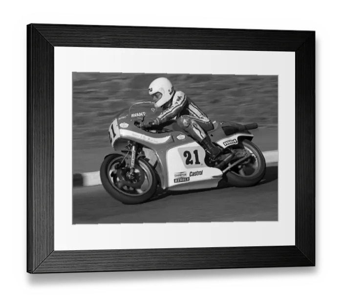 Framed Print : Stu Avant (Suzuki) 1980 Senior TT Framed Print : Stu Avant (Suzuki) 1980 Senior TT