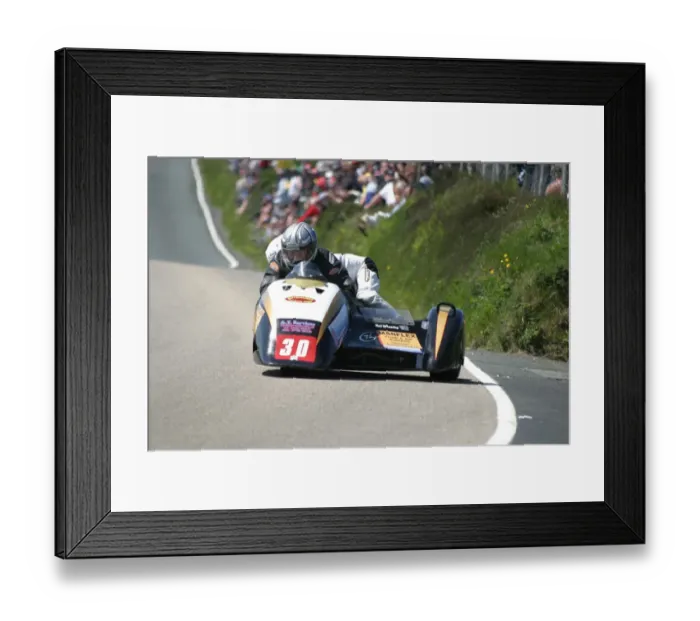 Framed Print : Pete Nuttall & Neil Wheatley (Ireson Honda) 2007 Sidecar TT Framed Print : Pete Nuttall & Neil Wheatley (Ireson Honda) 2007 Sidecar TT