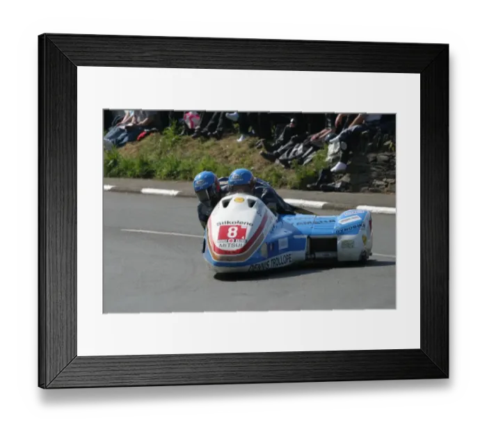 Framed Print : Andy Laidlow & Patrick Farrance (LCR Suzuki) 2007 Sidecar TT Framed Print : Andy Laidlow & Patrick Farrance (LCR Suzuki) 2007 Sidecar TT