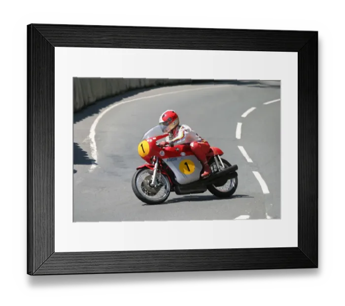 Framed Print : Giacomo Agostini (MV) 2005 Classic Parade Framed Print : Giacomo Agostini (MV) 2005 Classic Parade