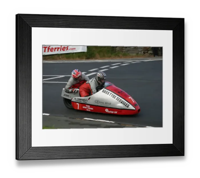 Framed Print : Gary Bryan & Colin Hardman (Baker Honda) 2005 Sidecar TT Framed Print : Gary Bryan & Colin Hardman (Baker Honda) 2005 Sidecar TT