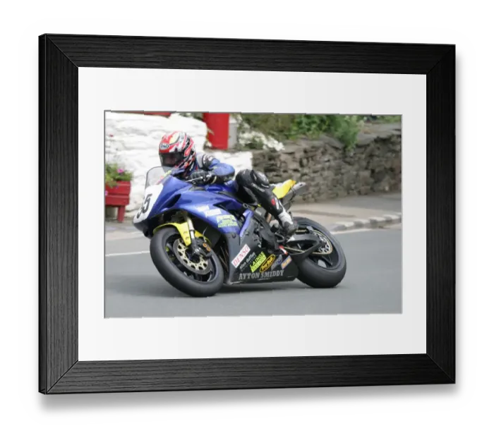 Framed Print : Ken Doherty (Yamaha) 2005 Formula One TT Framed Print : Ken Doherty (Yamaha) 2005 Formula One TT