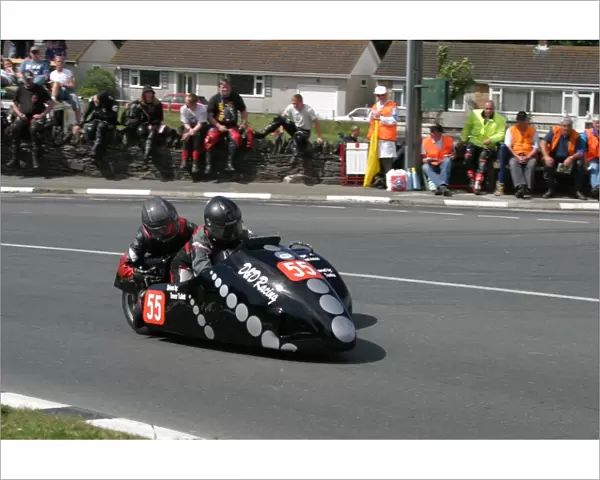 Trevor Tullett & Lisel Marie Amos (Windle Yamaha) 2004 Sidecar TT