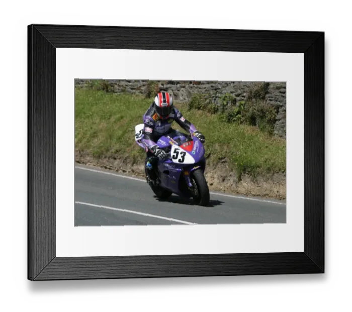 Framed Print : Mark Buckley (Honda) 2006 Superbike TT Framed Print : Mark Buckley (Honda) 2006 Superbike TT