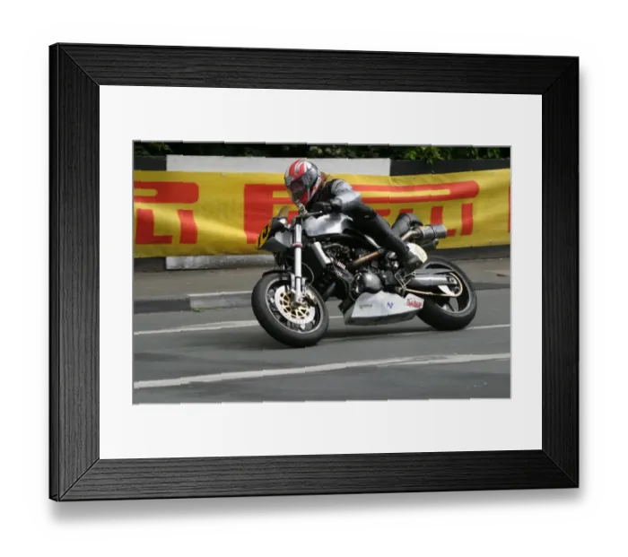 Framed Print : Fabrice Miguet (Voxan) 2005 Senior TT Framed Print : Fabrice Miguet (Voxan) 2005 Senior TT