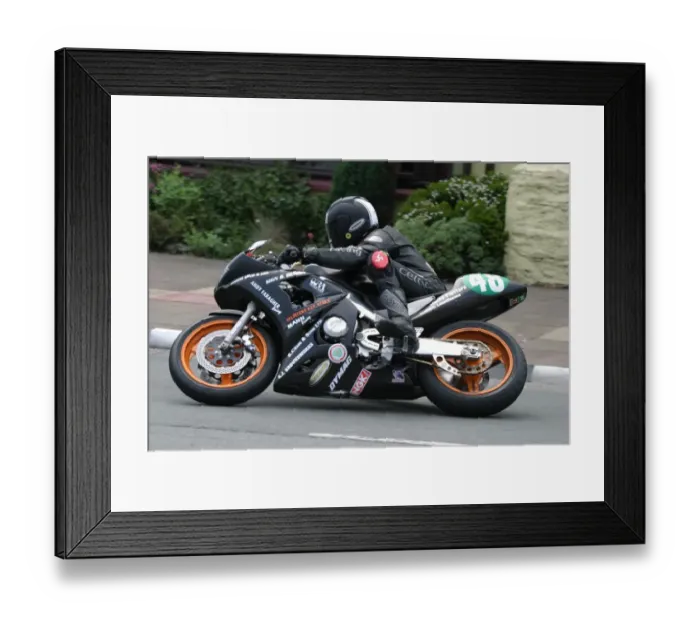 Framed Print : Derran Slous (Yamaha) 2004 Lightweight 400 TT Framed Print : Derran Slous (Yamaha) 2004 Lightweight 400 TT